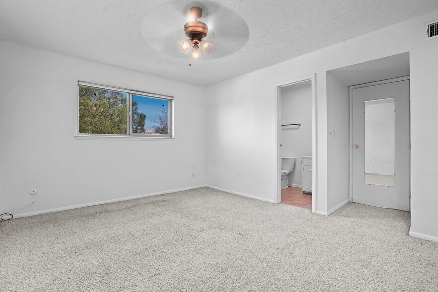 Building Photo - 244 Paso Noble Dr