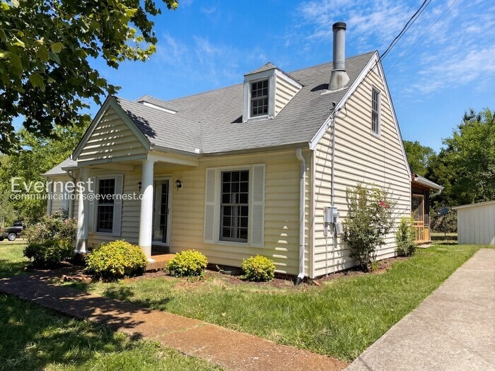 Building Photo - 1203 Countryside Dr