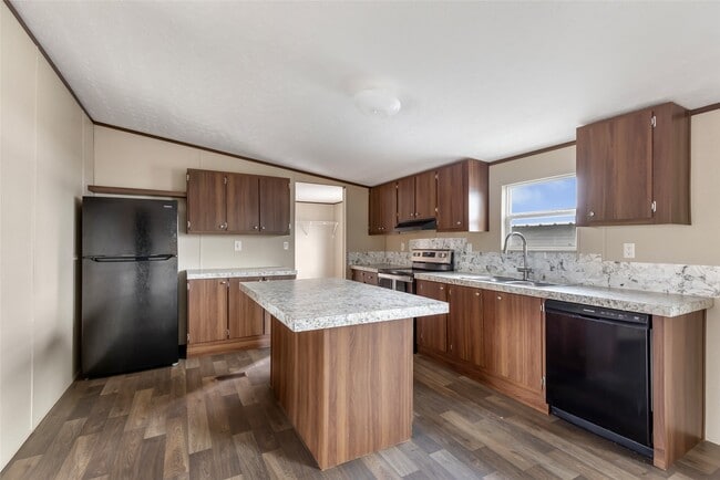 Building Photo - 1466 Rd 5734