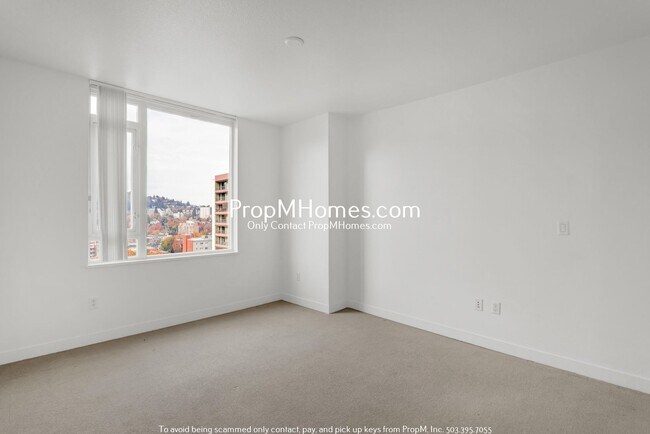 Building Photo - Modern 2-Bedroom, 2-Bath Condo with Stunni...
