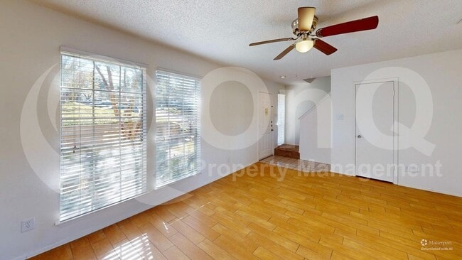 Building Photo - 1015 E Yager Ln