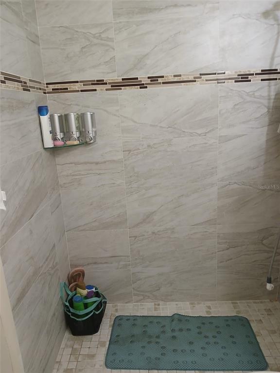 Building Photo - 2916 W Wilder Ave