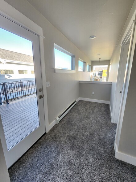 Building Photo - 325 Meriwether Ave