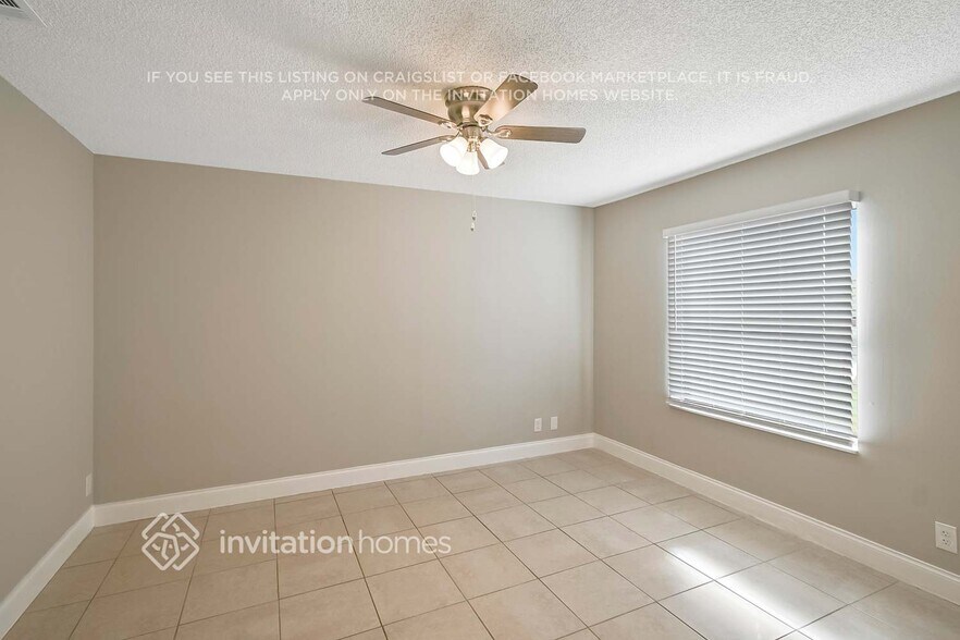Building Photo - 5796 Aurora Ct