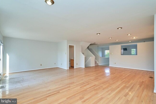 Building Photo - 4804 Heron Neck Ln