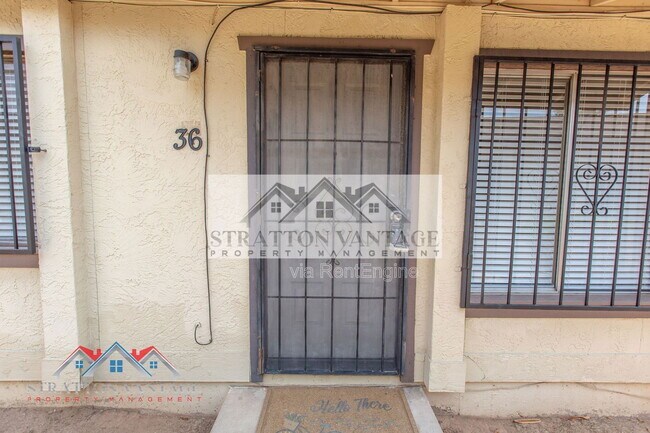 Building Photo - 3120 N 67th Ln