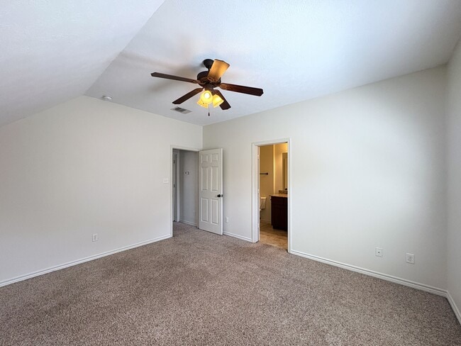 Building Photo - 3353 Keefer Loop