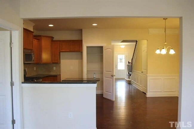 Building Photo - 241 Daymire Glen Ln