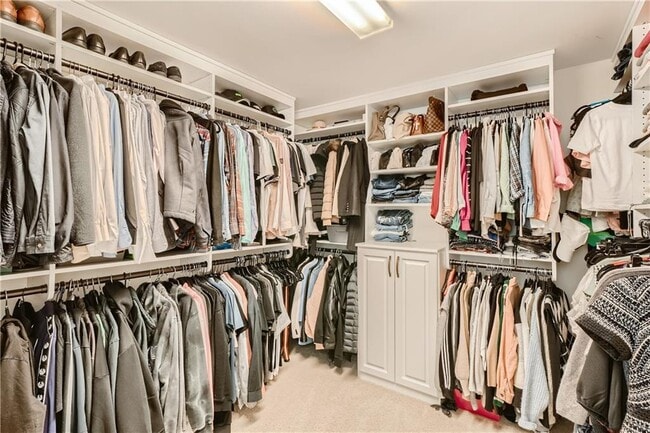 Building Photo - 6060 City Walk Ln