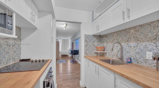 Building Photo - 1400 Pennsylvania Ave