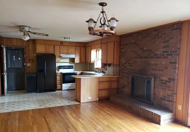 Building Photo - 280 Yeatts Rd