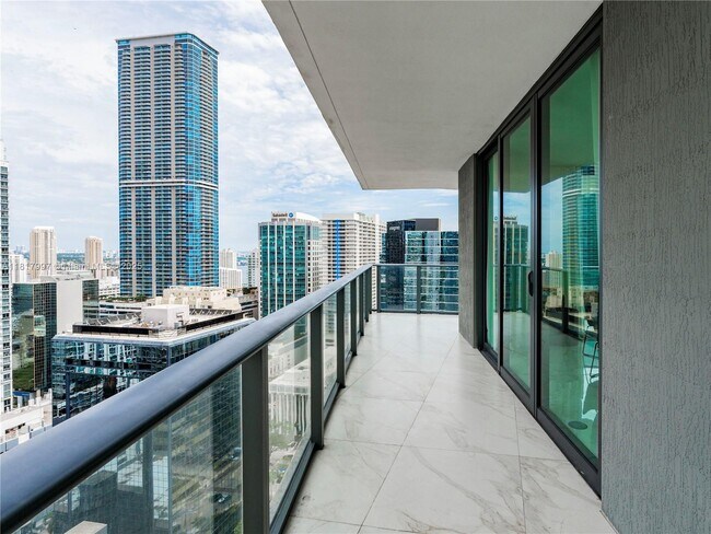 Building Photo - 1300 S Miami Ave