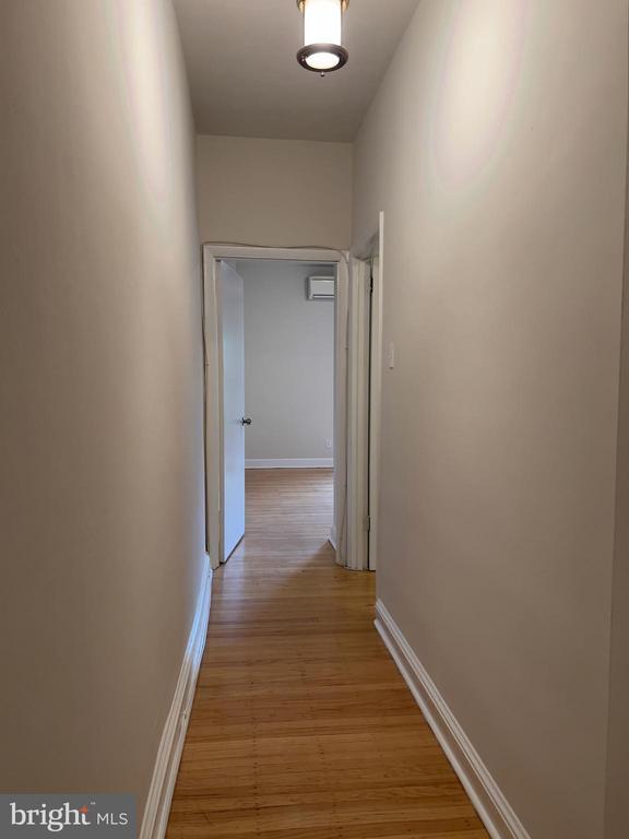 Building Photo - 2038 Locust St