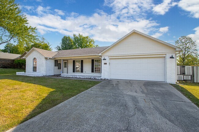 Building Photo - 3402 Andrew Dr
