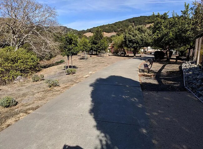Building Photo - 1012 Trailside Dr