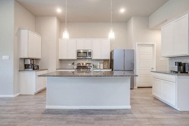 Building Photo - 8924 Lantana Meadow Dr