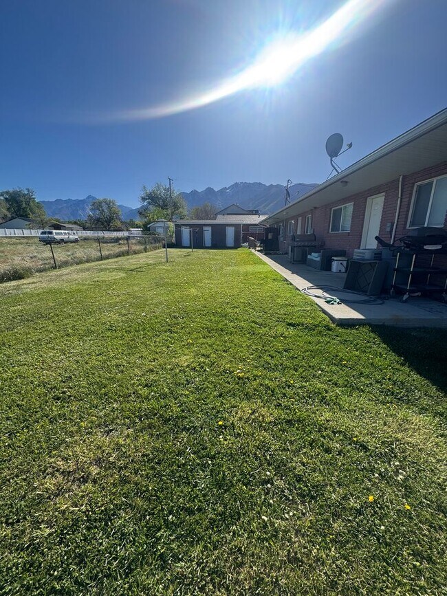 Building Photo - Beautiful Draper apartment for rent!