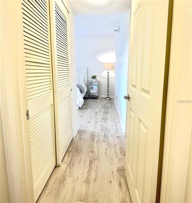 Building Photo - 5950 Pelican Bay Plaza S