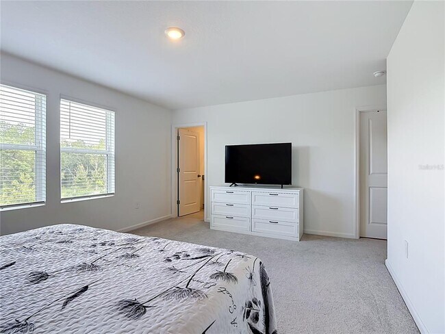 Building Photo - 2542 Grey Hawk Dr