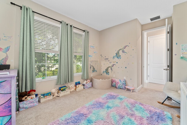 Building Photo - 115 E Concord St