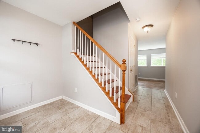 Building Photo - 2717 Fynamore Ln