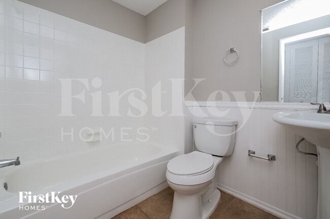 Building Photo - 12213 Hidden Brook Dr