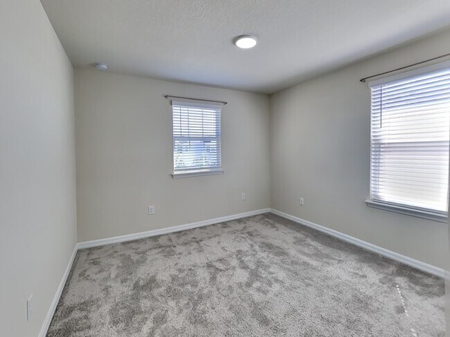 Building Photo - 5634 Wooden Pine Dr
