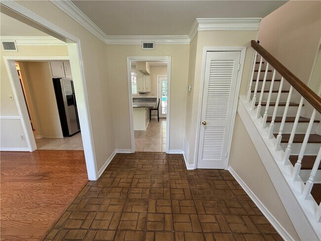 Building Photo - 3512 Shadowwood Ct