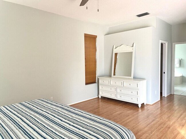 Building Photo - ANNUAL/FURNISHED HOME WITH LARGE LANAI - S...