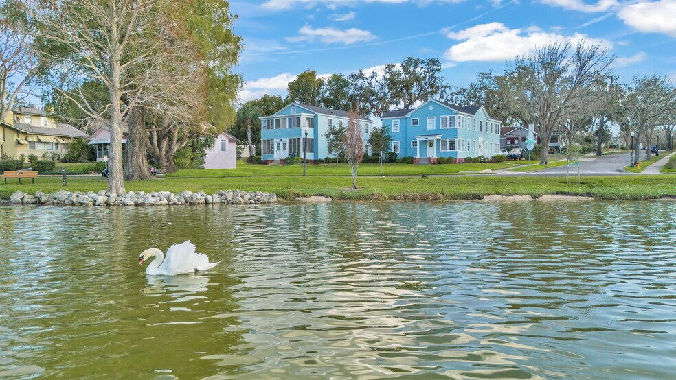 Building Photo - 119 Lake Morton Drive