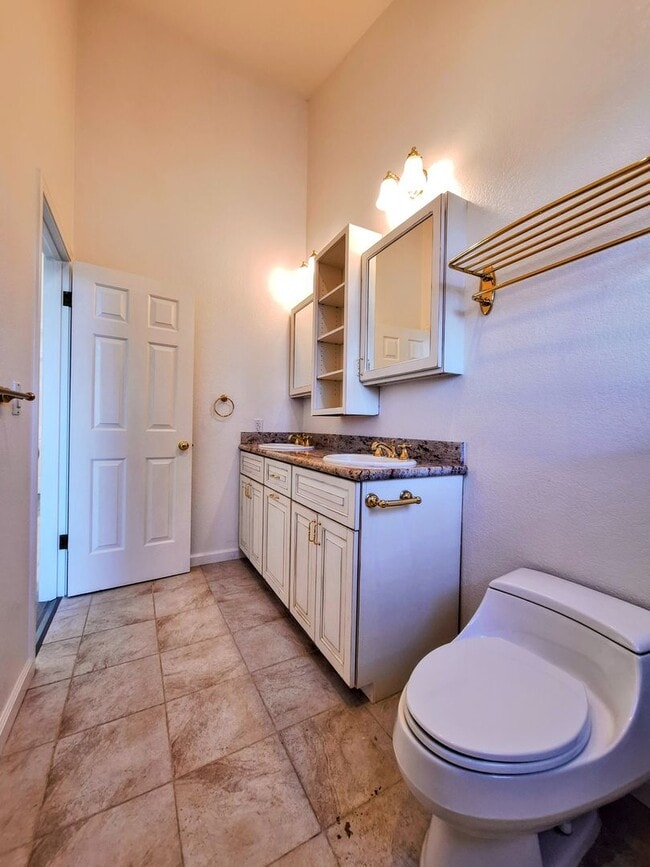 Building Photo - 802 Schooner Bay Dr