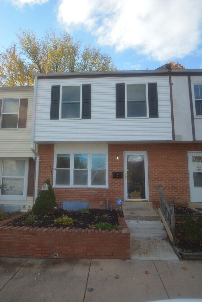 Building Photo - Recently Updated 3 Bedroom 1 Bath in Newar...