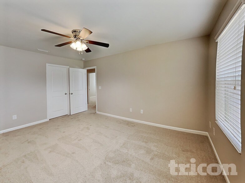 Building Photo - 230 Jobe Dr