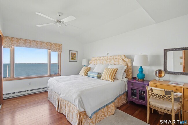 Building Photo - 217 W Shore Ave