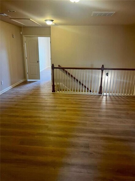 Building Photo - 3702 Brockenhurst Dr