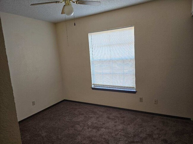 Building Photo - 3540 Breckenridge Dr