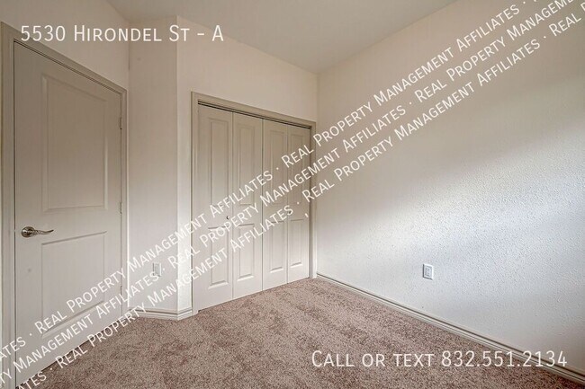 Building Photo - 5530 Hirondel