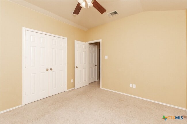 Building Photo - 409 Rowdy Dr