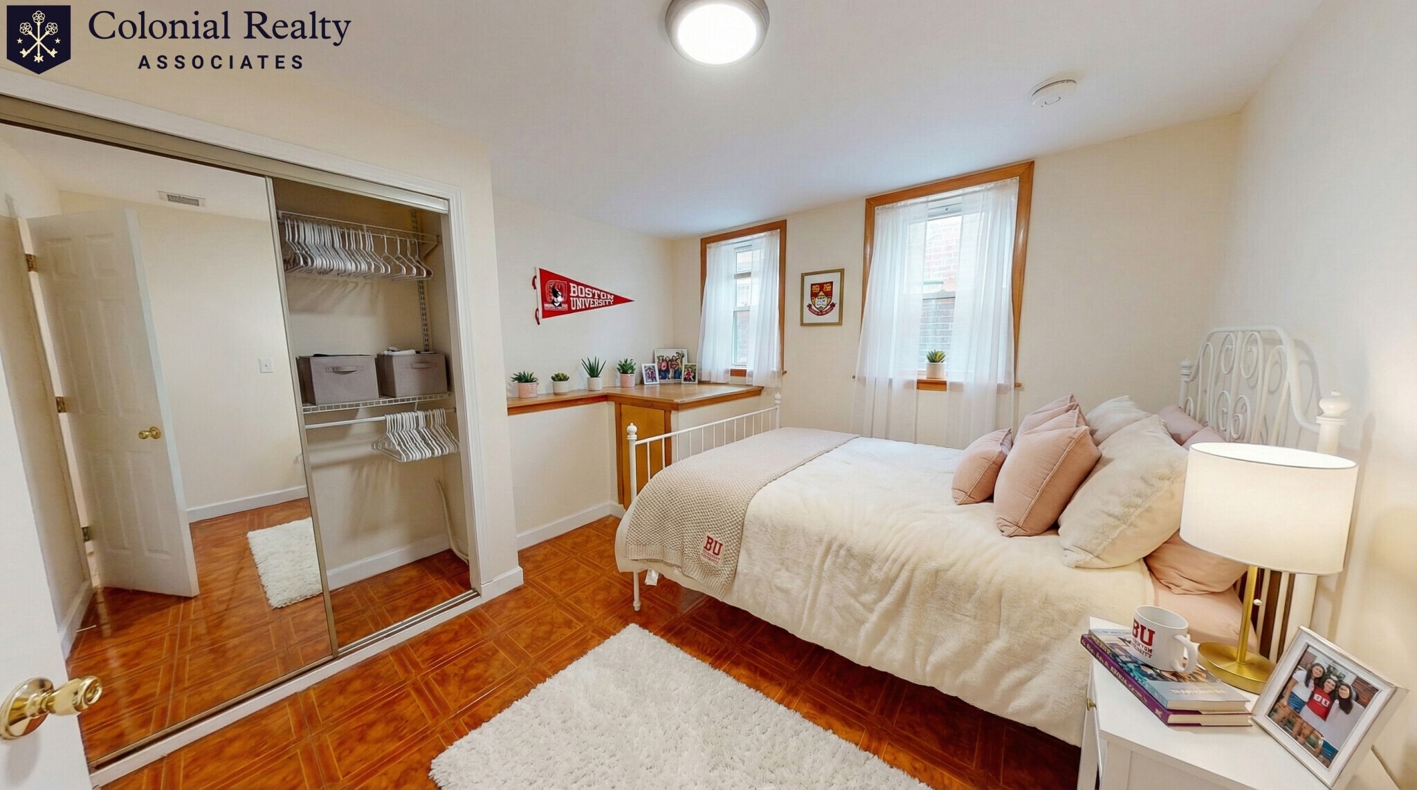 Building Photo - 73 Thatcher St