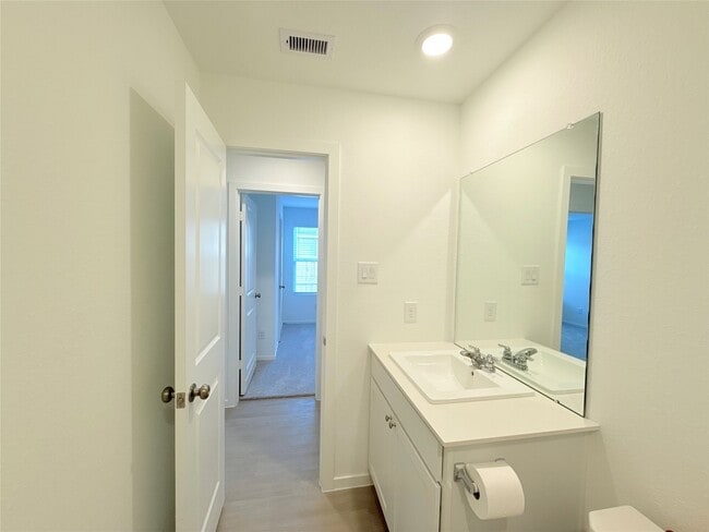 Building Photo - 17941 Valle Cupa Ln