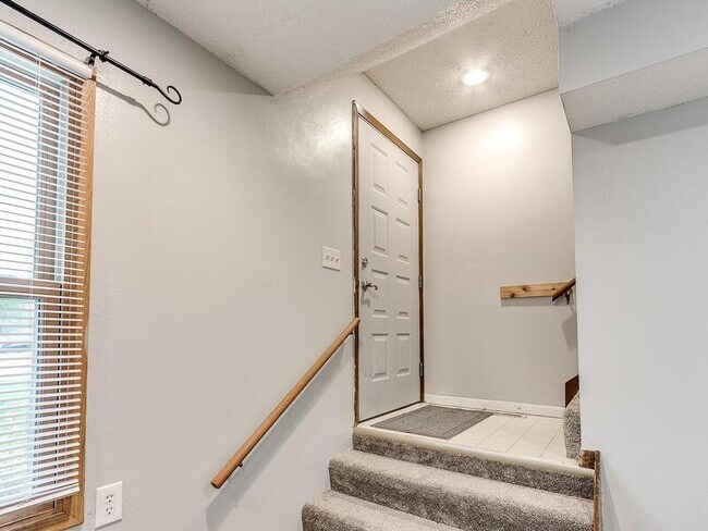 Building Photo - 201-203 Wellons Dr