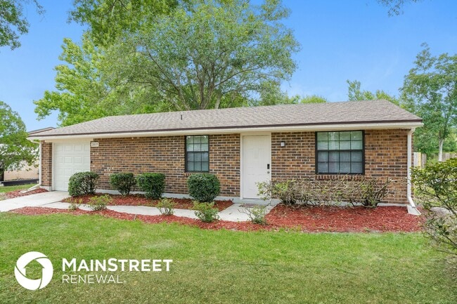 Building Photo - 2835 Kiowa Ave