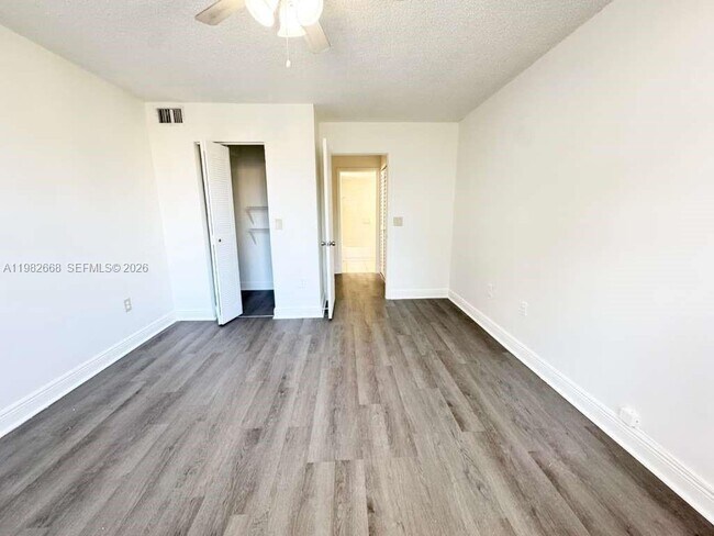 Building Photo - 1733 Village Blvd