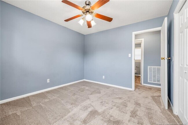 Building Photo - 7401 Paxton Dr