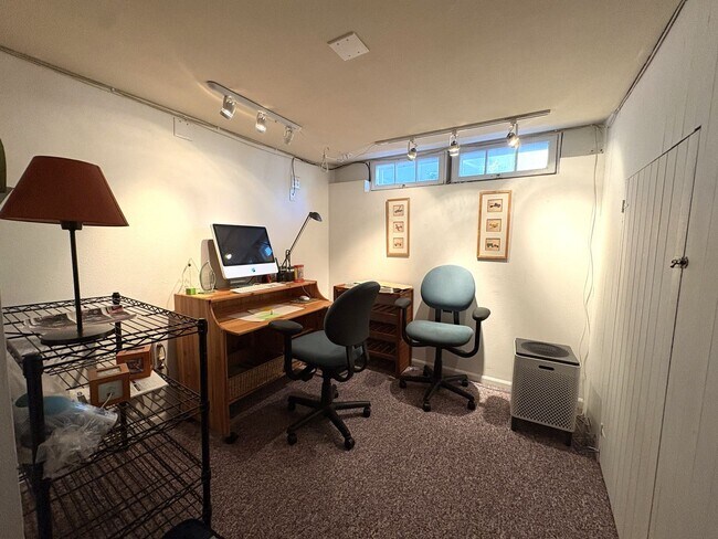 Building Photo - Stunning Home with Loft-Style ADU & Outdoor Amenities