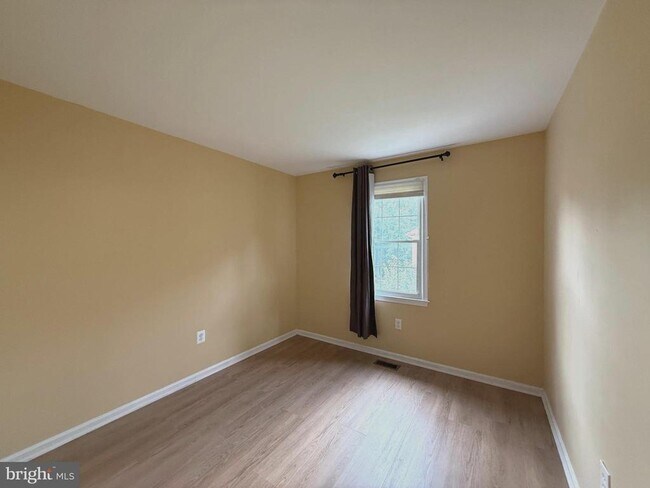 Building Photo - 7230 Taveshire Wy