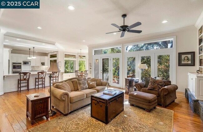 Building Photo - 3109 Stonegate Dr