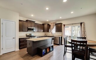 Building Photo - 8355 Daydream Cres