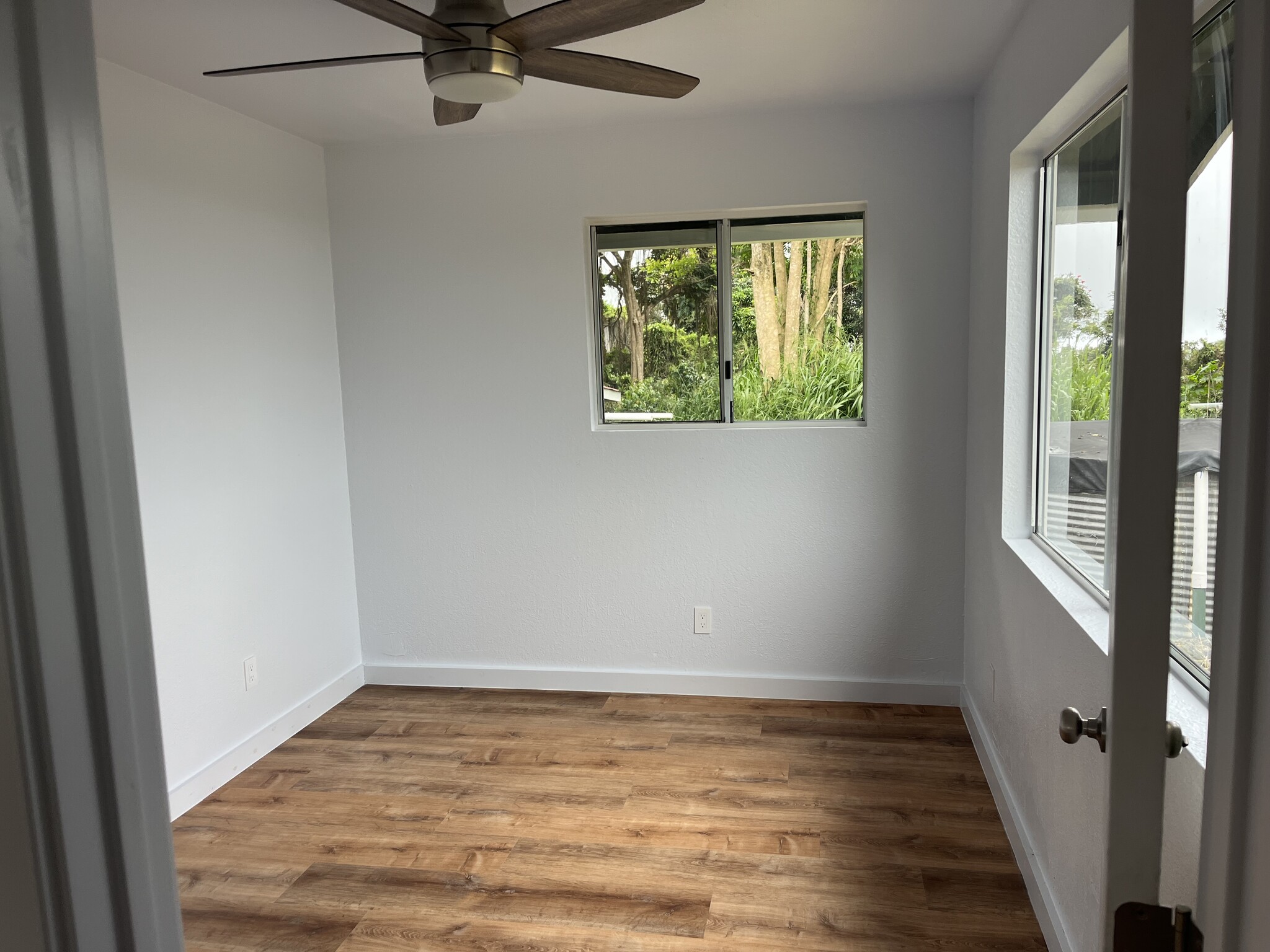 4th bedroom /Office NO closet - 82-6136 D Rd