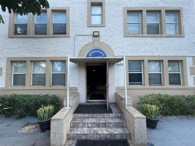 Building Photo - 1060 NW 47th St